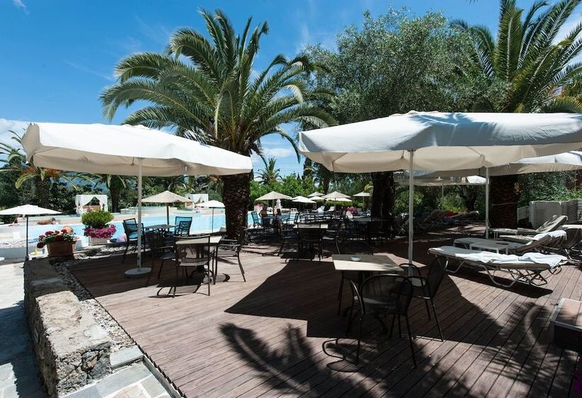 Art Hotel Debono