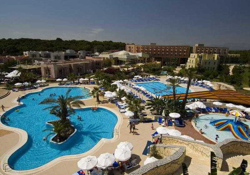 בית מלון כפרי Blue Waters Club