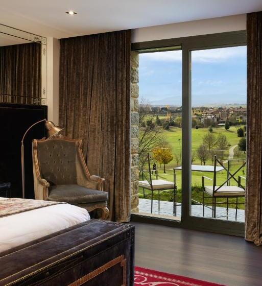 فندق Castillo de Gorraiz & Spa