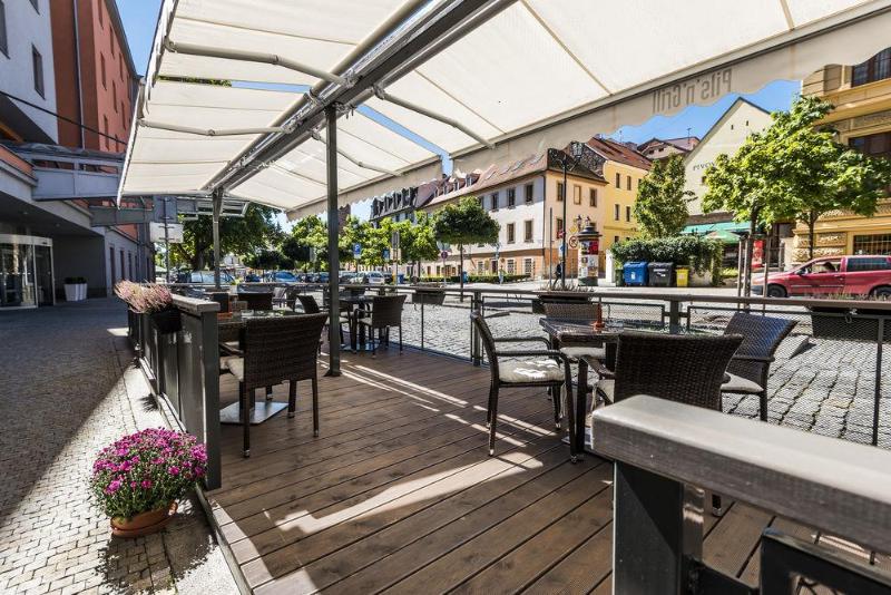 هتل Courtyard By Marriott Pilsen