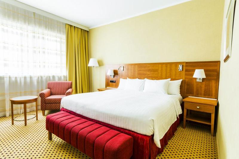 هتل Courtyard By Marriott Pilsen