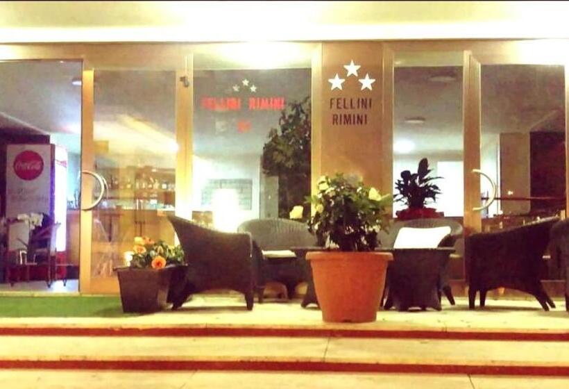 فندق Fellini Rimini
