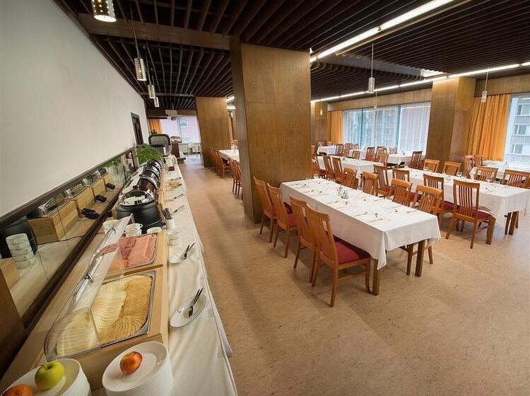 هتل Grand Litava Beroun