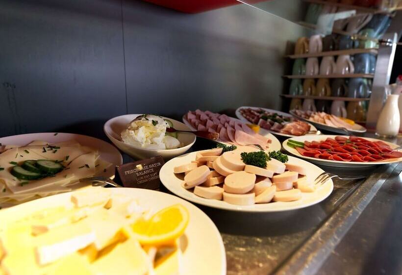 هتل Ibis Köln Centrum