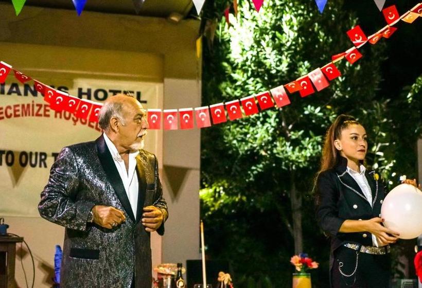 هتل Lara Hadrianus