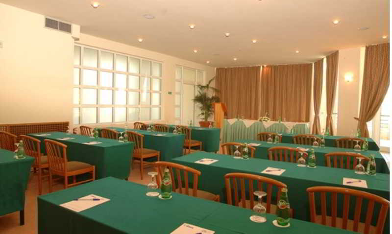 Hotel Minos Mare