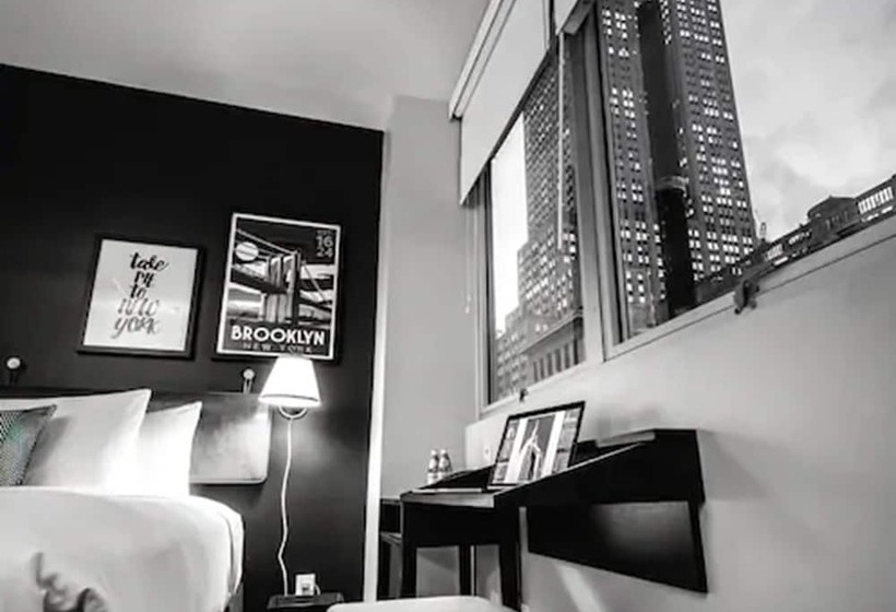 U Hotel Fifth Avenue, Empire State Building