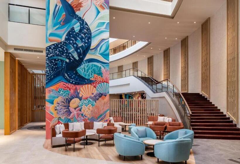 استراحتگاه M Social Hotel Phuket