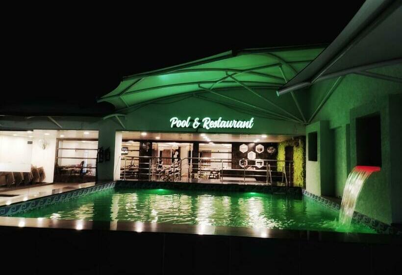 酒店 Grand Kaushalya