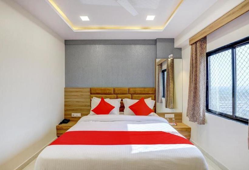 فندق Oyo 77355  Prince Inn