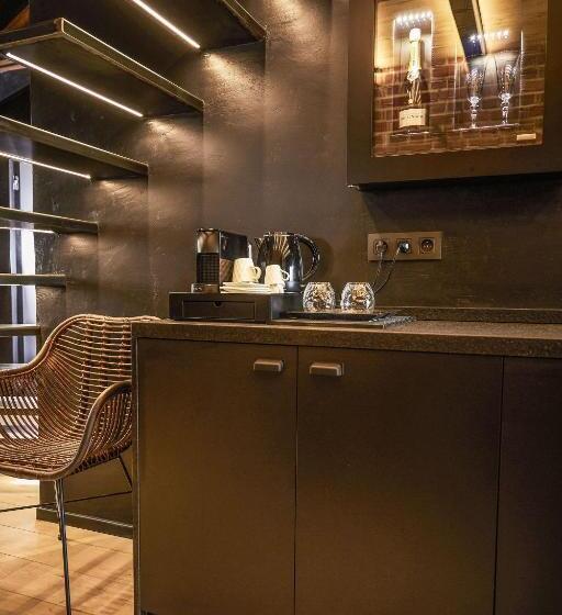تختخواب و صبحانه Oniro   Luxury Rooms & Wellness Suites