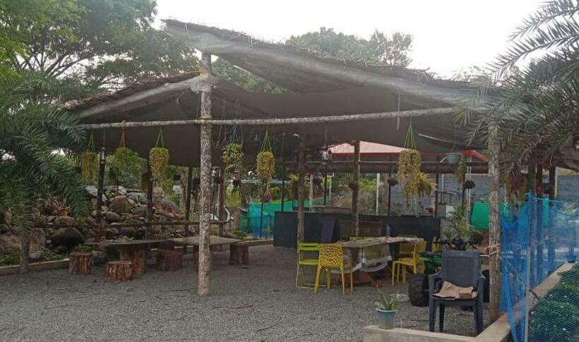 בית מלון כפרי Apka Ecovillage