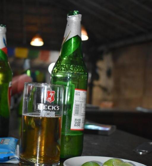 בית מלון כפרי Hare S Bar And Restaurant