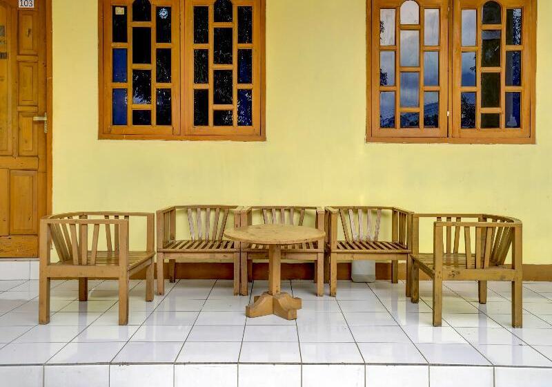 Отель Spot On 90171 Pondok Kuning
