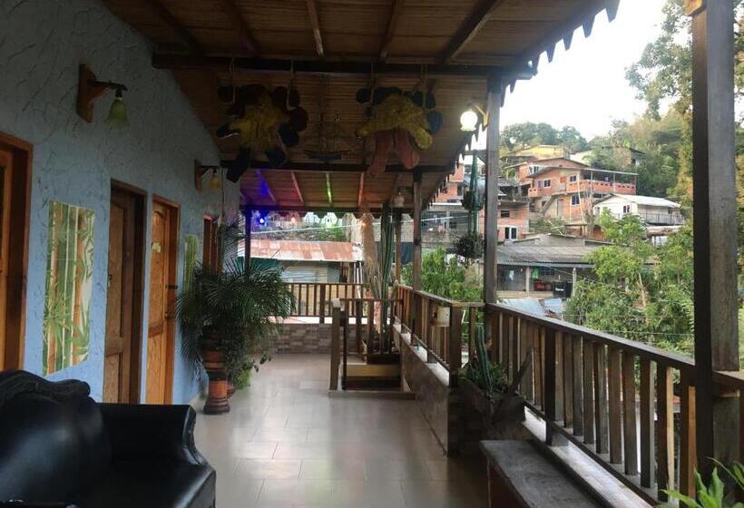 پانسیون Hostal Los Wichos