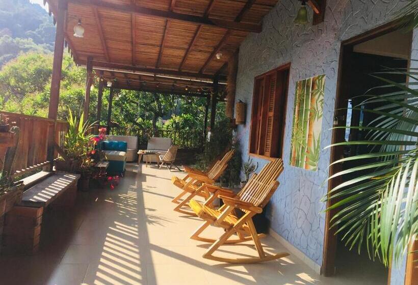 پانسیون Hostal Los Wichos