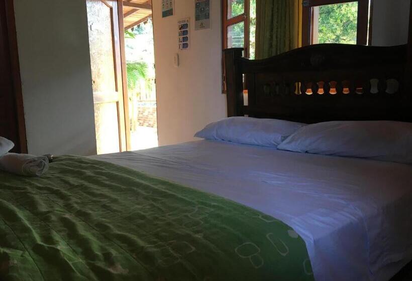 پانسیون Hostal Los Wichos