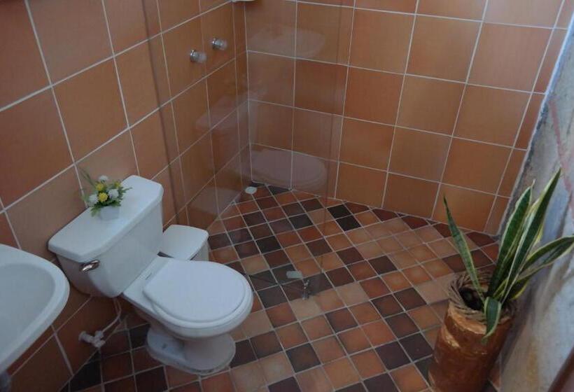 پانسیون Santander Aleman Hostel