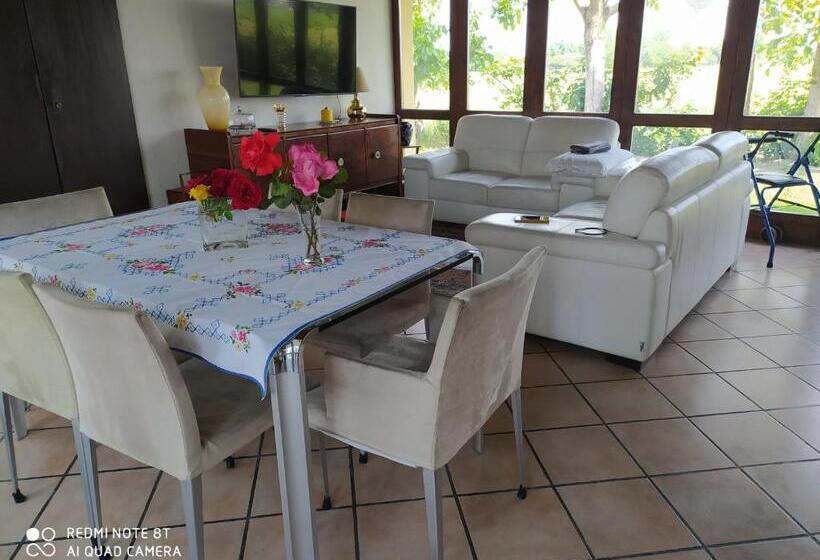 צימר La Rosa Selvatica