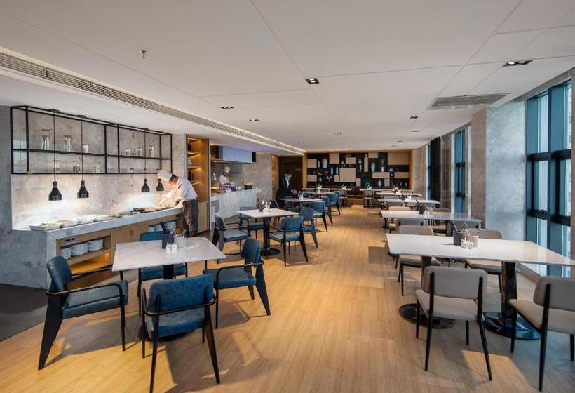 Отель Fairfield By Marriott Jingzhou