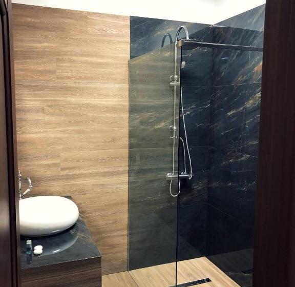 هتل M Rooms