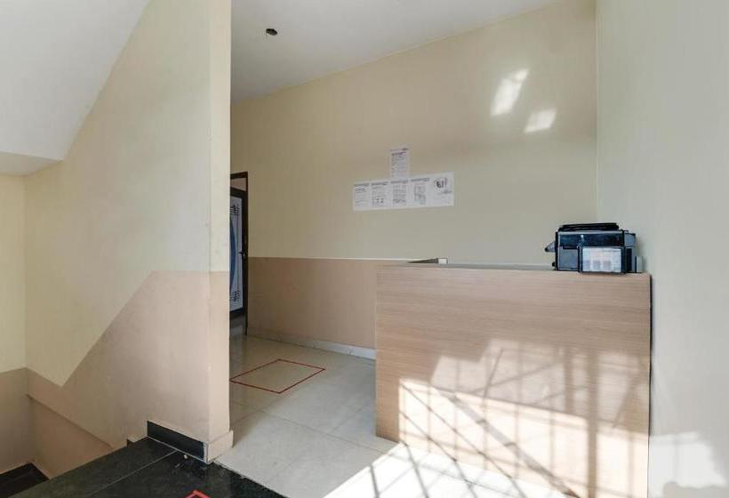 ホテル Vaccinated Staff Spot On 76940 Sri Annapoorneshwari Residency Boarding & Lodging