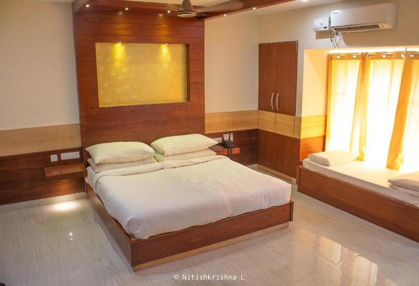 리조트 Livgrand La Four Seasons, Yercaud