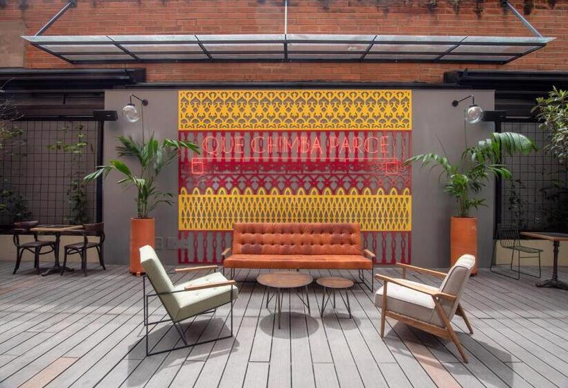 هاستل Masaya Medellin