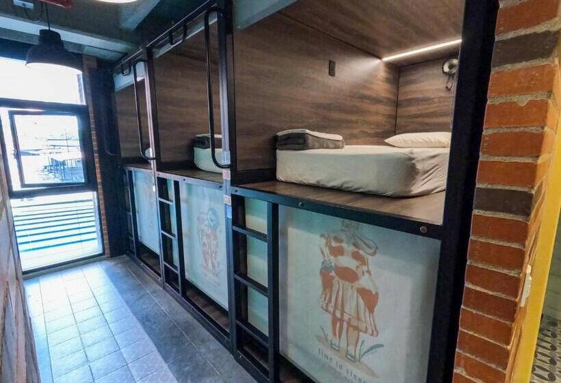 هاستل Masaya Medellin