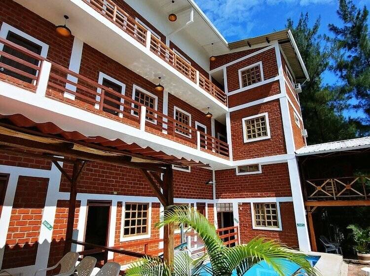 هاستل Hostería Pororoca Inn