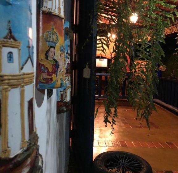 ユースホステル Pousada Rancho Flores