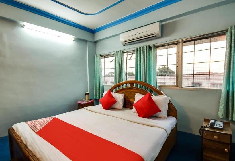 فندق Oyo 60968  Ashirwad