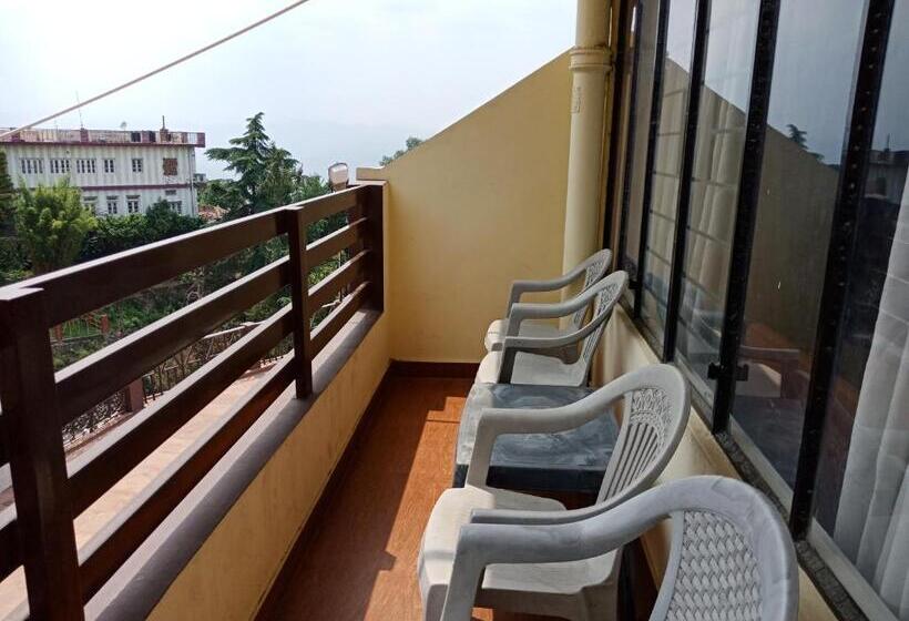 ホテル Shikhar & Restaurant