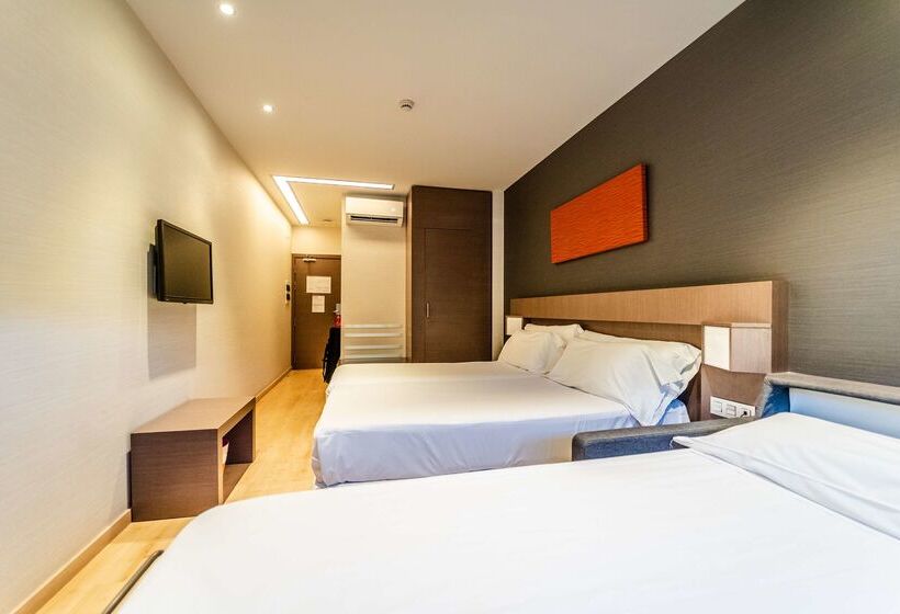 هتل Granada By Pierre & Vacances