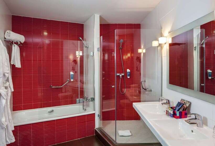 هتل Granada By Pierre & Vacances