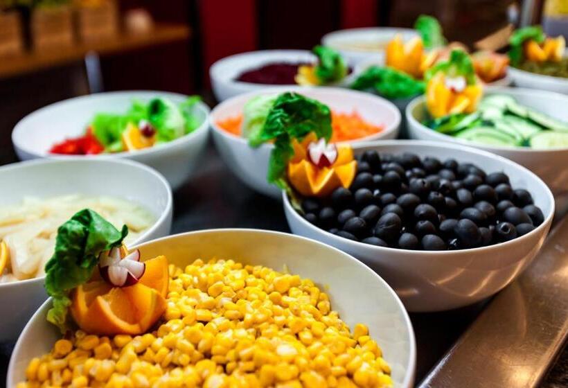 هتل Granada By Pierre & Vacances