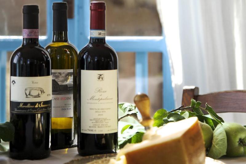 هتل Antico Borgo Di Tabiano Castello Relais De Charme