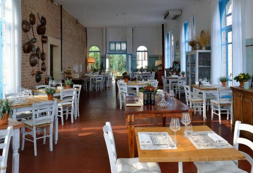 هتل Antico Borgo Di Tabiano Castello Relais De Charme