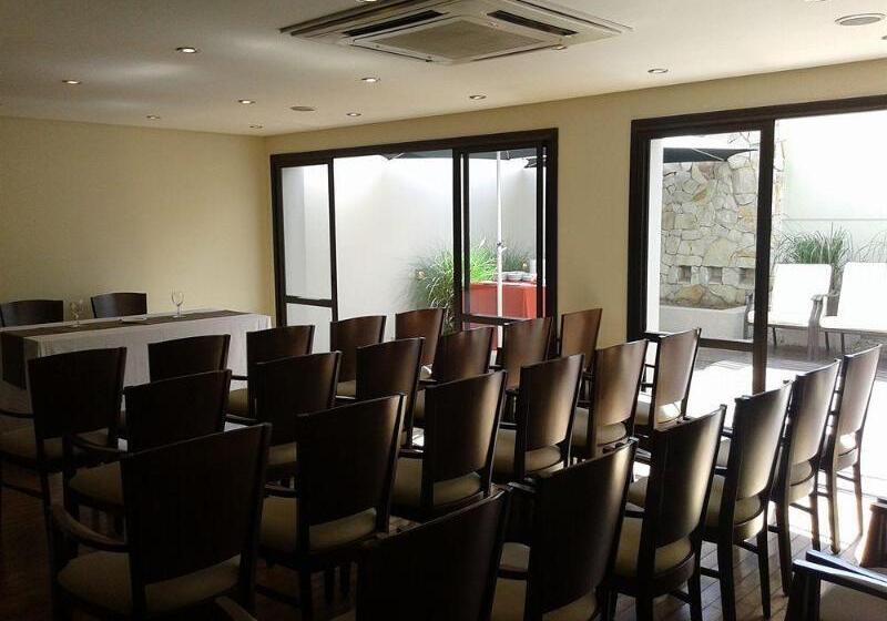 هتل Ayres De Salta