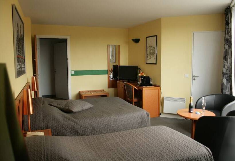 ホテル De La Tour