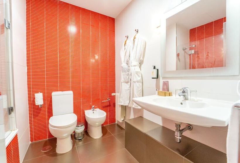 هتل Granada By Pierre & Vacances