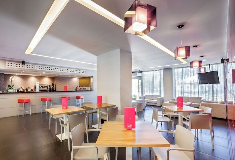 هتل Granada By Pierre & Vacances