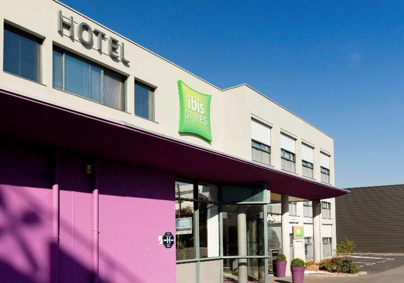 ホテル Ibis Styles Rennes St. Gregoire