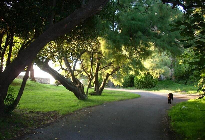 هتل Itxas Gain Getaria