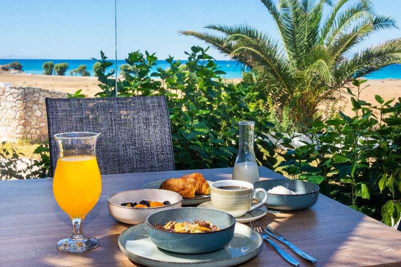 هتل Nirvana Beach