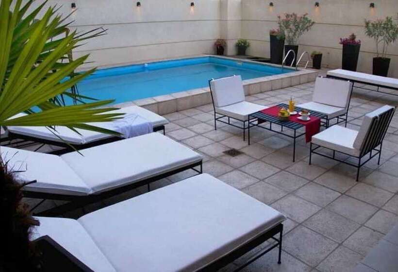 هتل Premium Tower Suites