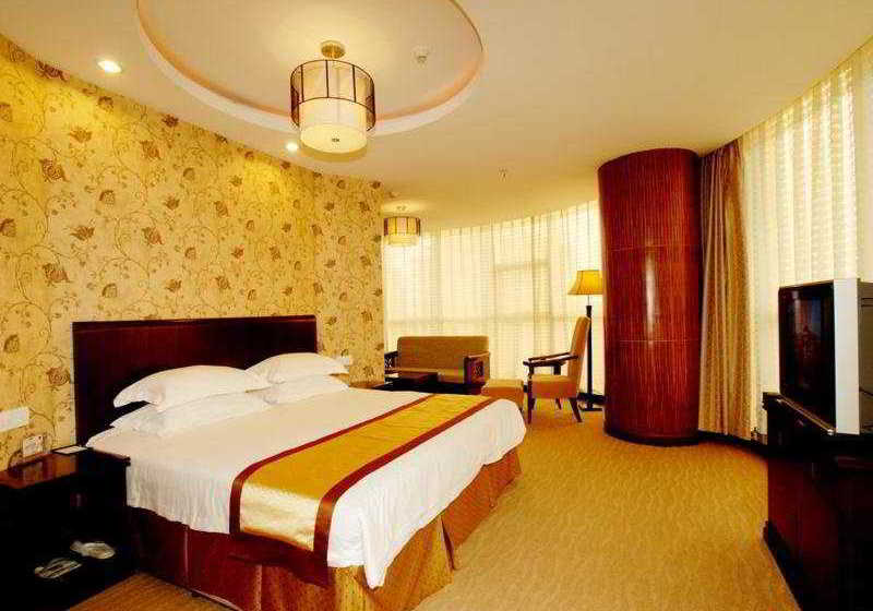 Отель Yangzhou Renjia International