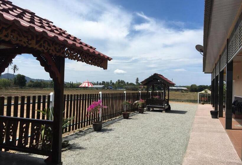 هتل D Village Cottage