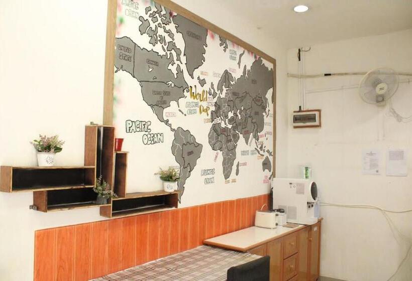 בית מלון כפרי H2 Segama Backpacker