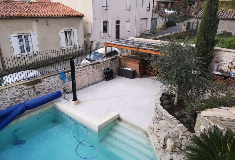 ホテル L Ours Des Corbières   Chambres D Hôtes